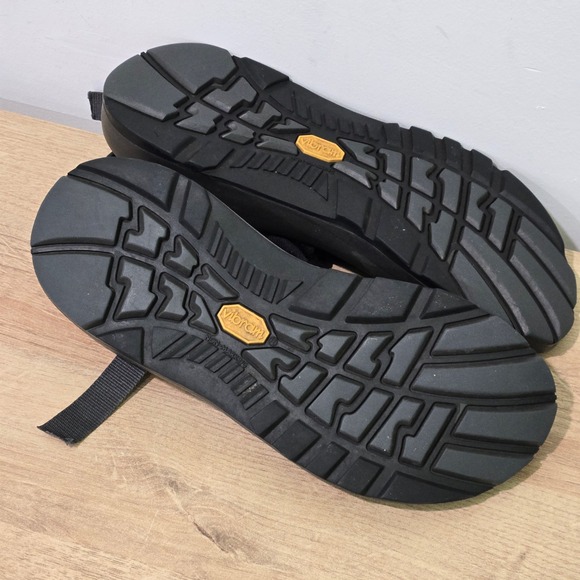 Chaco ZX/2 strappy Womens 9 Sandals Black Double adjustable Straps